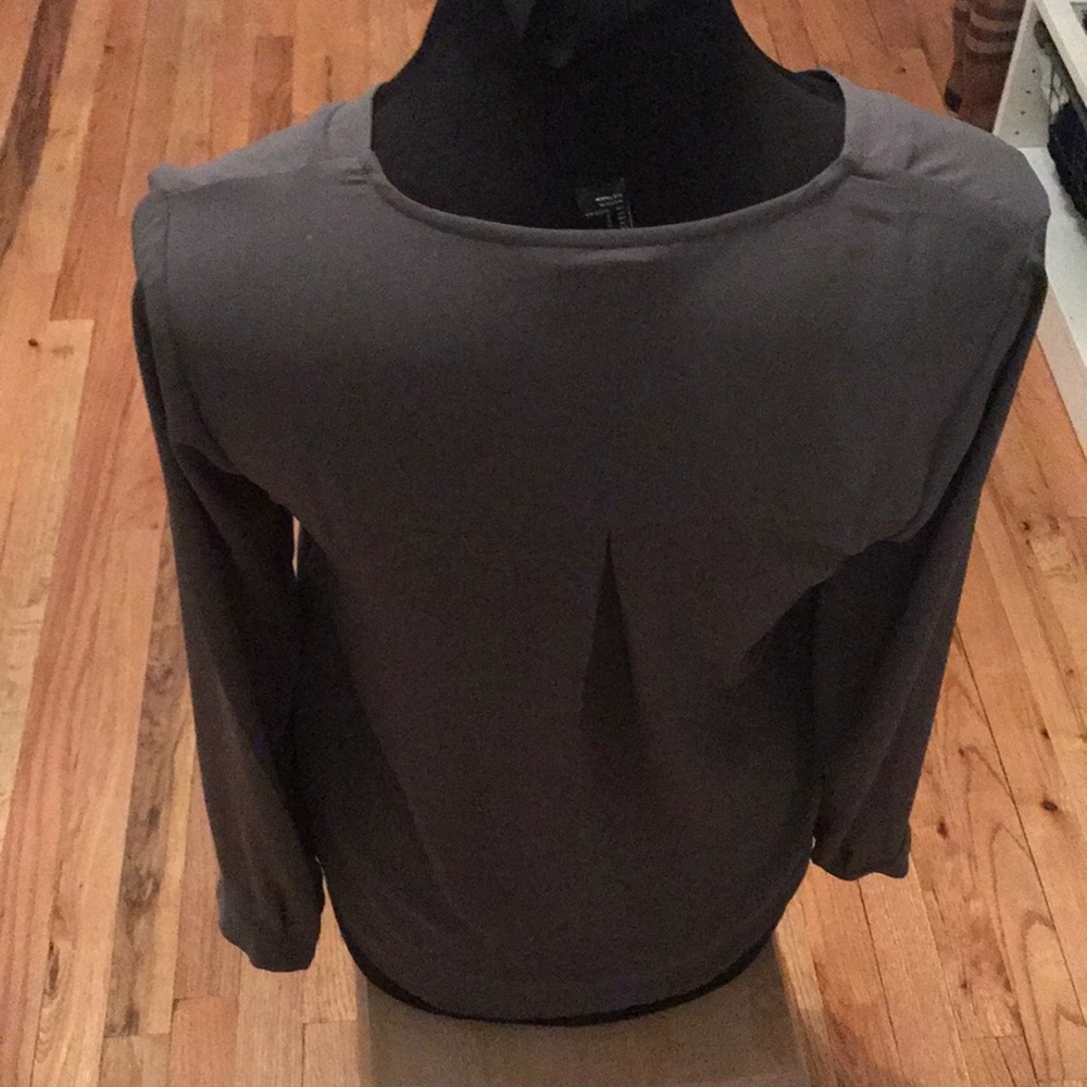 Blouse - Picture 2 of 4